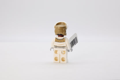 sw1186: Hoth Rebel Trooper White Uniform, Dark Tan Helmet, Reddish Brown Head