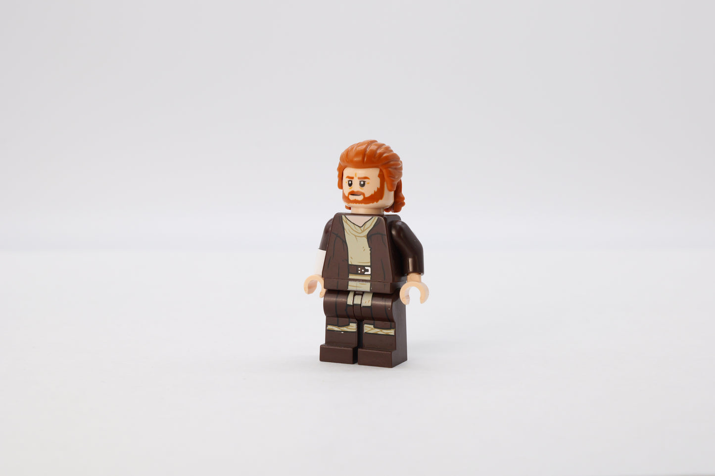 sw1227: Obi-Wan Kenobi - dark brown robe, dark orange mid-length hair with ruffled back