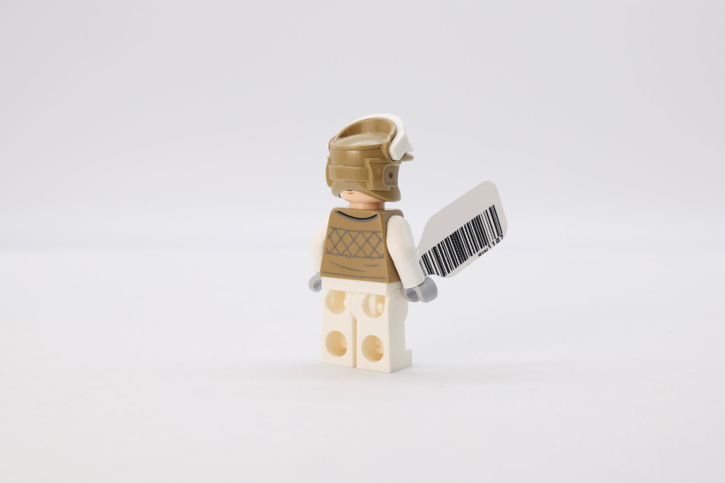 sw1187: Hoth Rebel Trooper Dark Tan Uniform and Helmet, White Legs