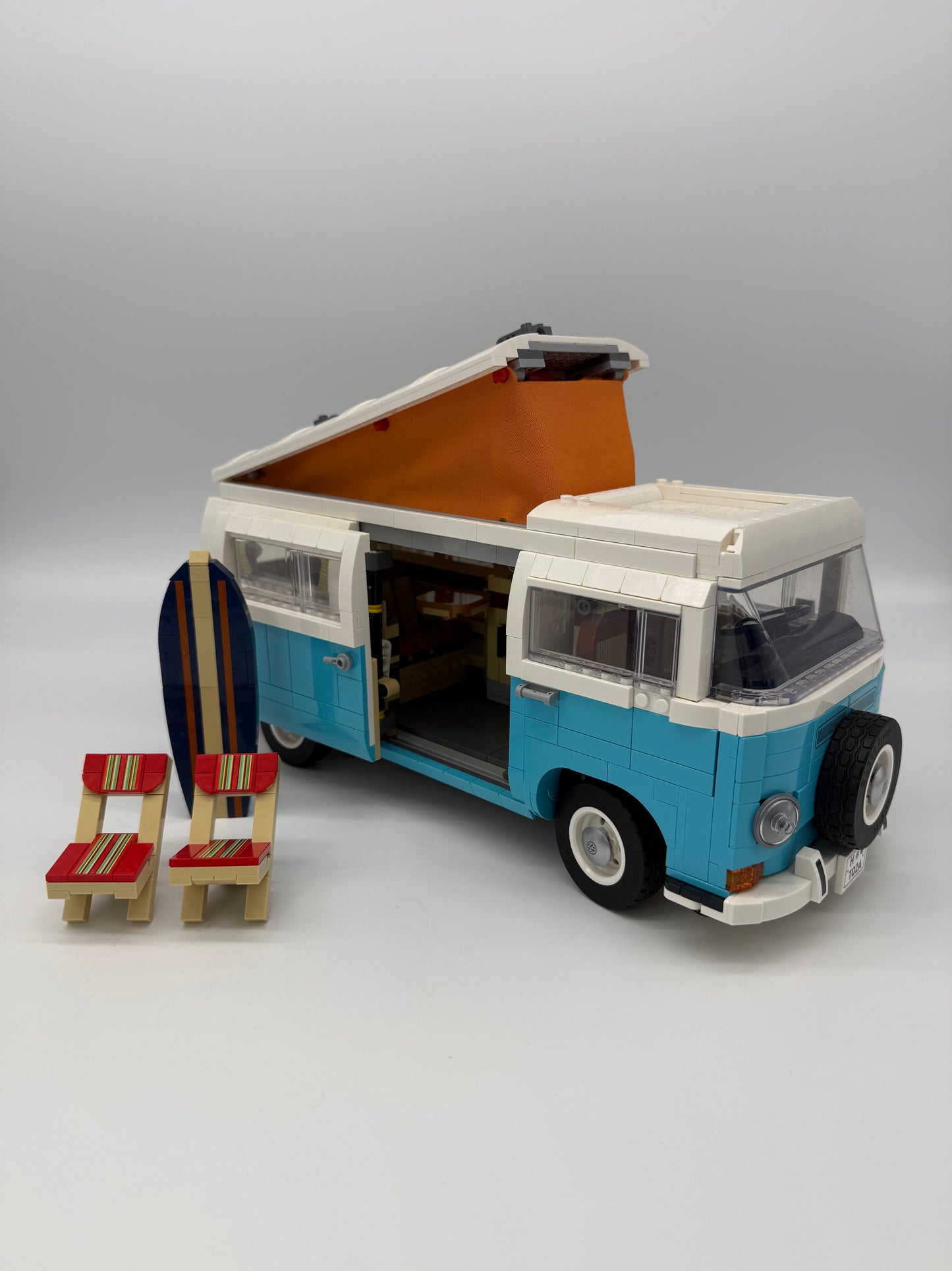 Volkswagen T2 Camper - Bricks and Minifigs Sioux Falls