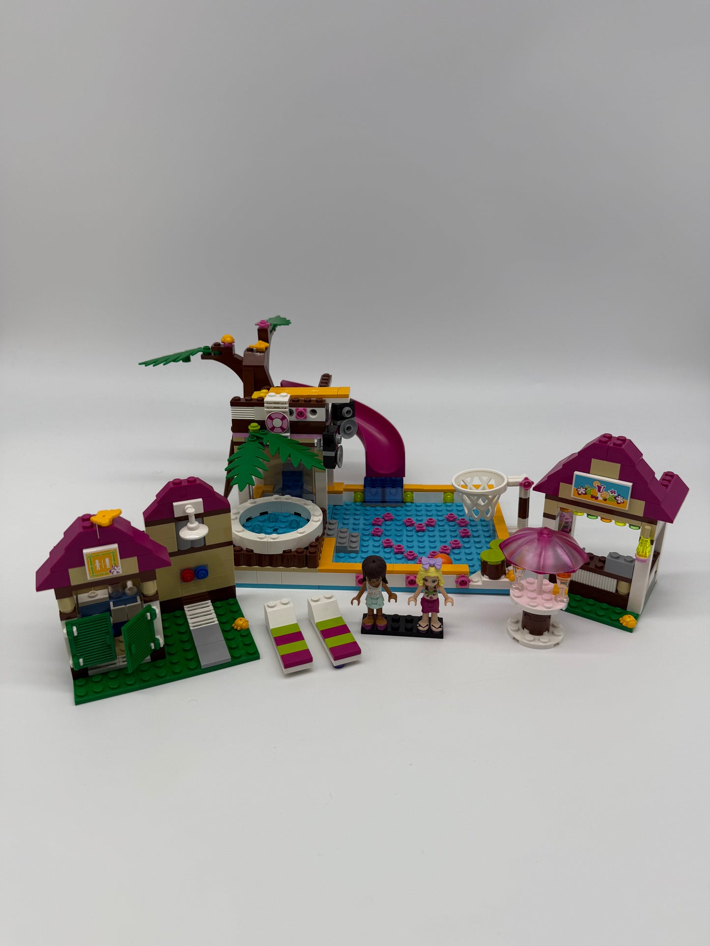 Heartlake City Pool - Bricks and Minifigs Sioux Falls