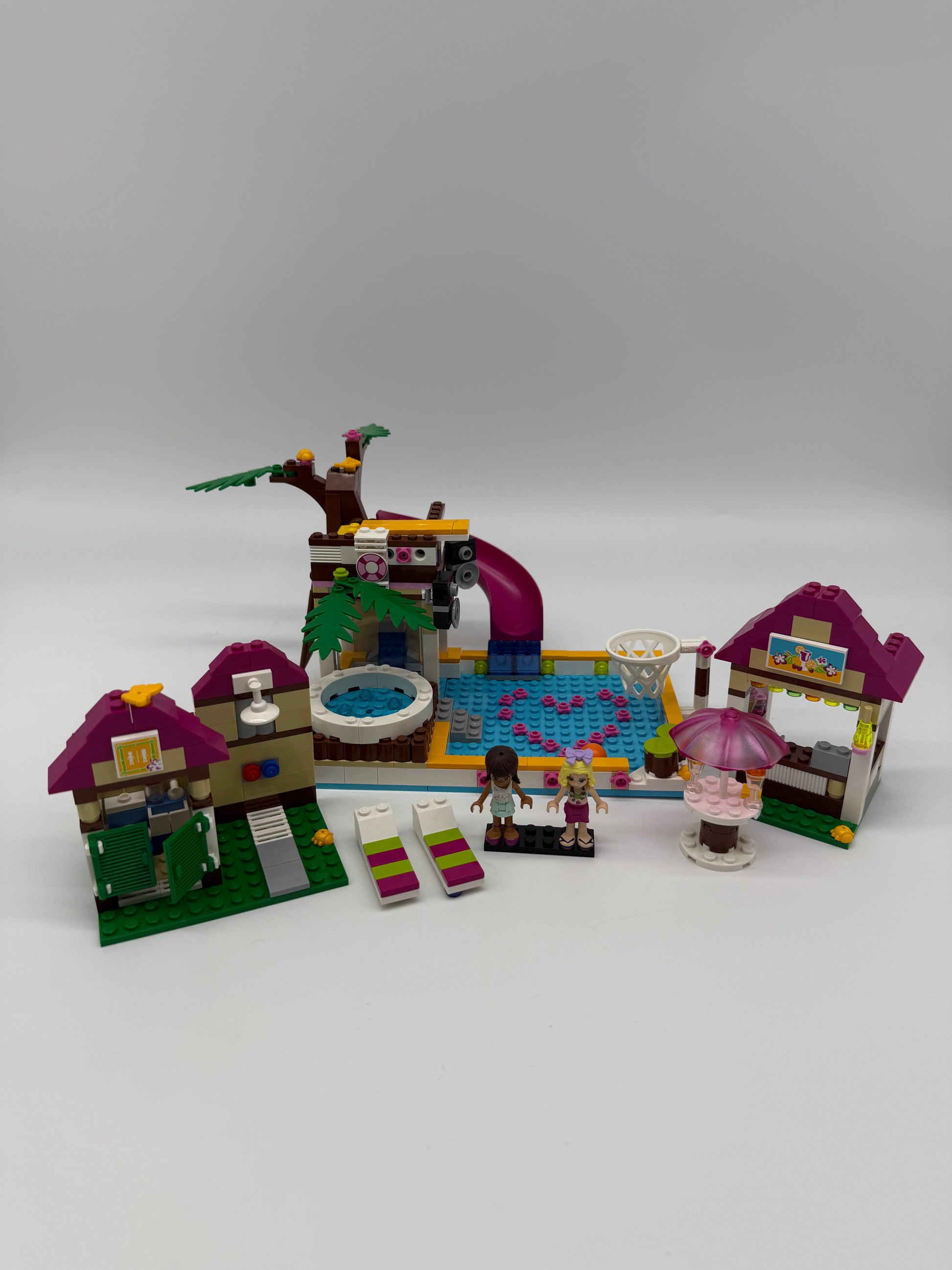 Heartlake City Pool - Bricks and Minifigs Sioux Falls