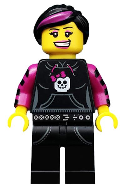 col06-12: Skater Girl