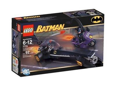 The Batman Dragster Catwoman Pursuit - Bricks and Minifigs Sioux Falls