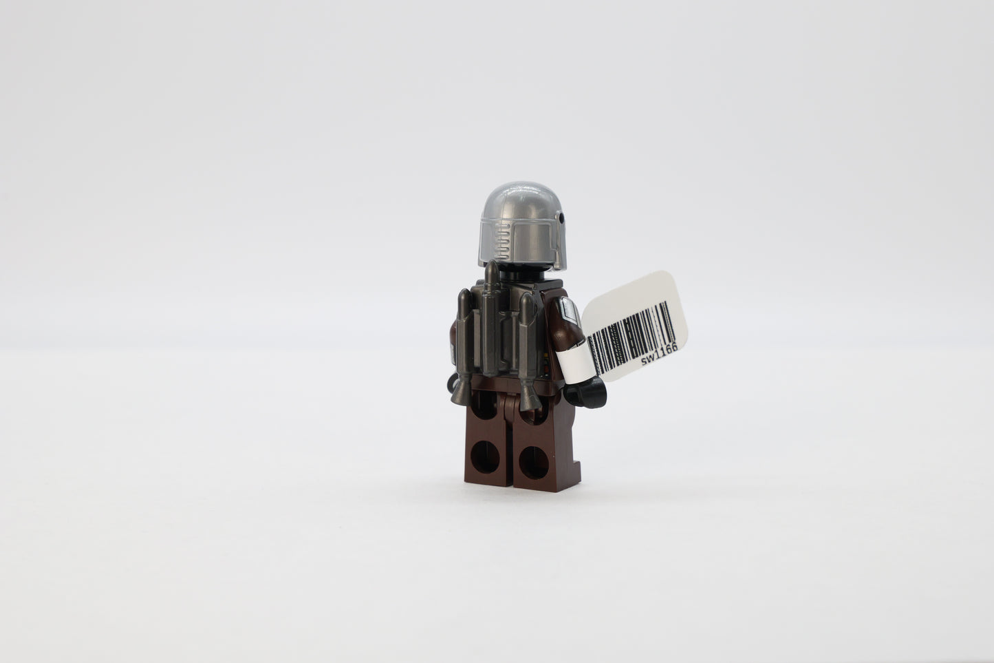 sw1166: The Mandalorian / Din Djarin / 'Mando' - Silver Beskar Armor, Jet Pack