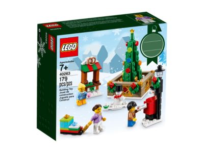 Christmas Town Square - Bricks and Minifigs Sioux Falls