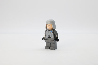 sw0289: General Maximillian Veers - light bluish gray helmet and armor