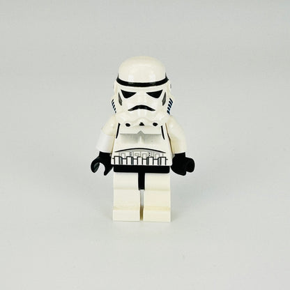 sw0036a: imperial Stormtrooper - light nougat head, solid mouth helmet